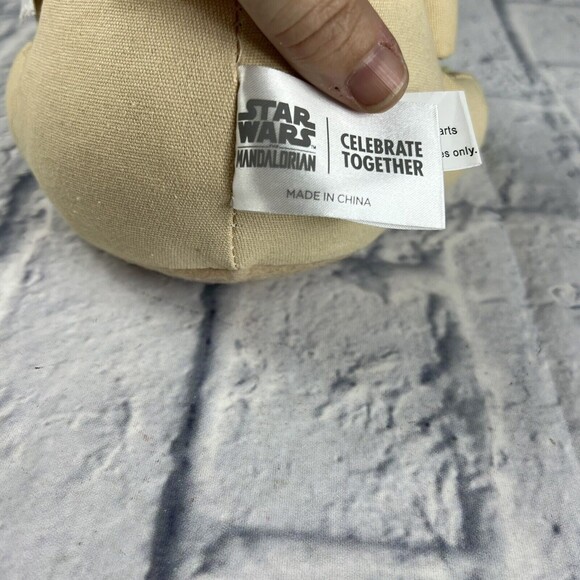 Star Wars The Mandalorian The Child Halloween Too Cute To Spook Table Decor New - Picture 4 of 9